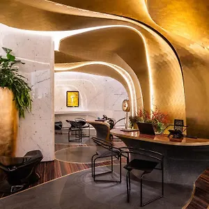 Romeo Hotel